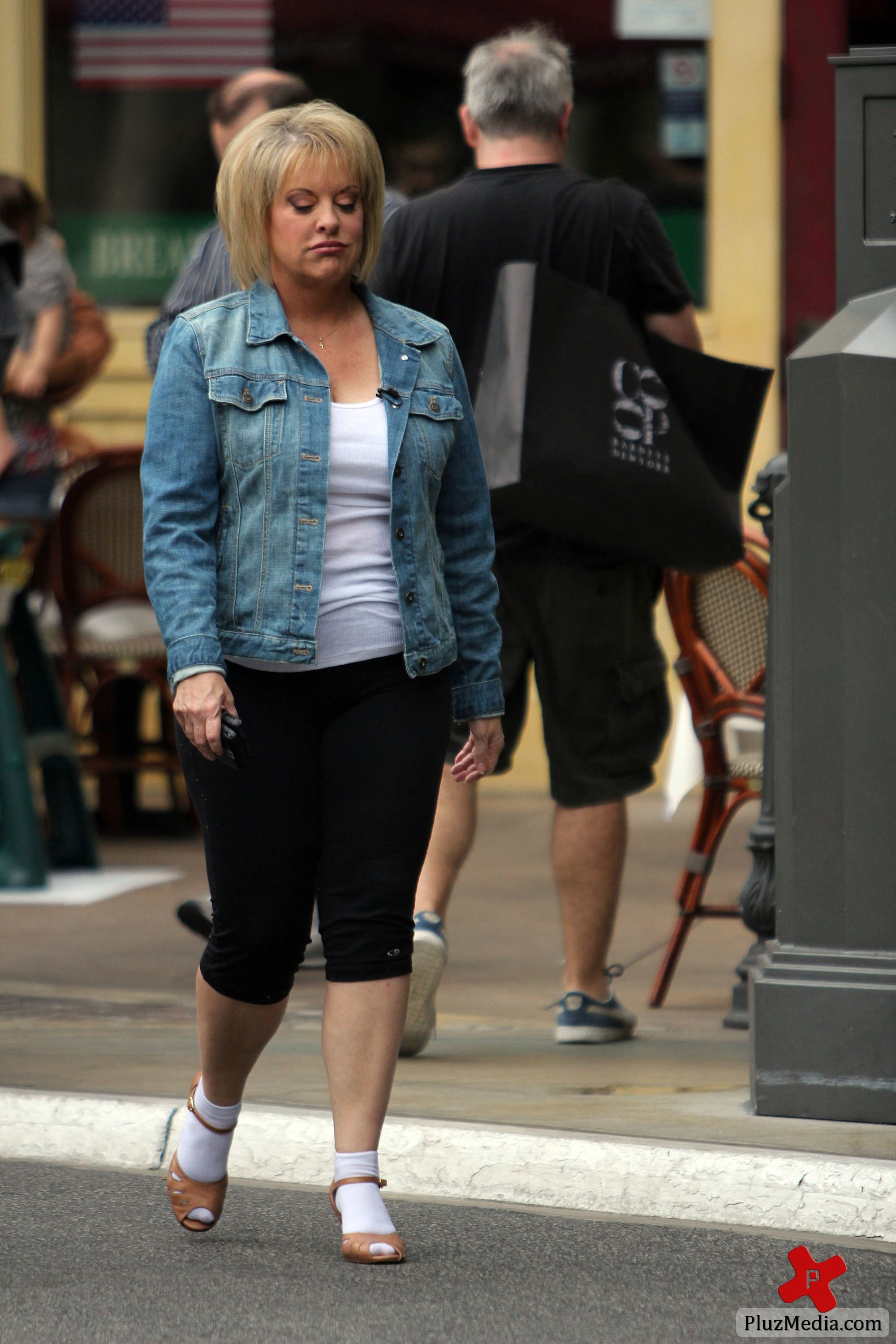 Celebrities at The Grove to film an appearance for news programme 'Extra' | Picture 88916